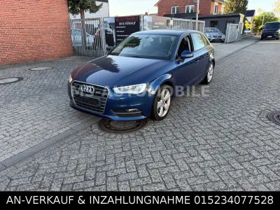 Używany Audi A3 Sport 110 KM (80 kW) 2014 Niebieski Sedan/Limuzyna