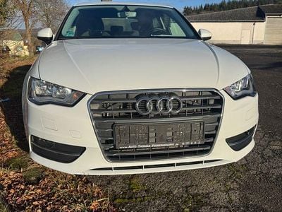 Weiß Gebraucht 2015 Audi A3 Ambiente Limousine | 9.500 € (Guter Preis)