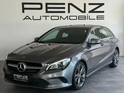 Gebraucht Mercedes CLA200 Shooting Brake 156 PS (114 kW) 2019 Grau Kombi
