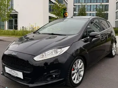 Używany Ford Fiesta Cool & Sound Edition 101 KM (74 kW) 2015 Czarny Hatchback