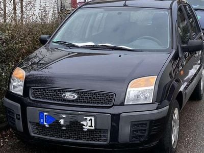 Schwarz Gebraucht 2007 Ford Fusion Ambiente Limousine | 2.200 € (Guter Preis)