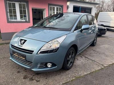 Gebraucht Peugeot 5008 Premium 156 PS (114 kW) 2011 Blau Van / Kleinbus
