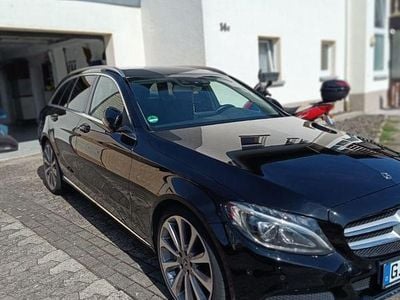 Gebraucht Mercedes C250 Avantgarde 204 PS (150 kW) 2017 Schwarz Kombi