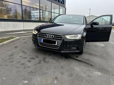 Schwarz Gebraucht 2013 Audi A4 Kombi | 8.900 € (Etwas zu teuer)