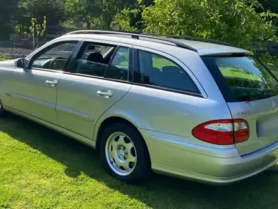 Gebraucht Mercedes E200 Classic 163 PS (119 kW) 2004 Silber Kombi
