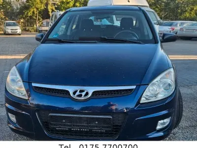 Gebraucht Hyundai i30 Comfort 109 PS (80 kW) 2007 Blau Kleinwagen
