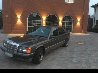 Braun Gebraucht 1992 Mercedes 190 Limousine | 8.500 €