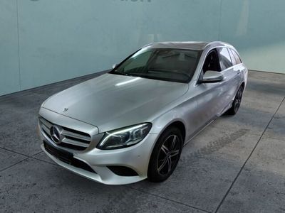 Gebraucht Mercedes C220 Avantgarde 194 PS (142 kW) 2021 Silber Kombi