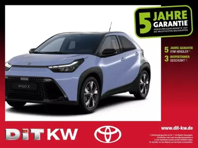 Neu Toyota Aygo X 116 PS (85 kW) 2026 Schwarz SUV