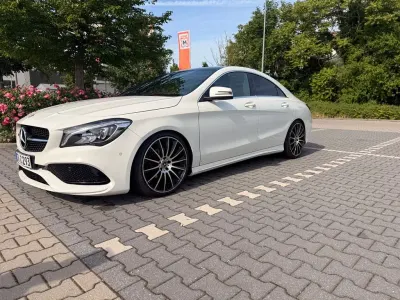 Gebraucht Mercedes CLA200 AMG line 163 PS (119 kW) 2016 Weiß Coupé