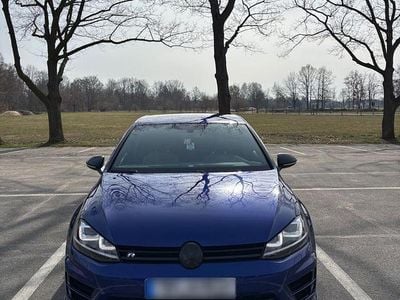 Second-hand VW Golf VII R 300 CP (220 kW) 2014 Albastru Berlinǎ