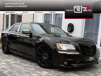 Second-hand Chrysler 300C 239 CP (175 kW) 2013 Maro Berlinǎ
