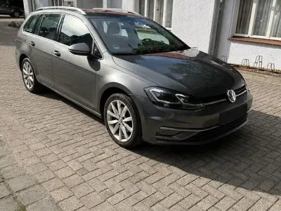 Gebraucht VW Golf VII Highline 150 PS (110 kW) 2019 Grau Kombi