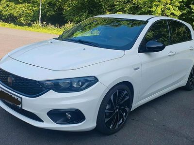 Gebraucht Fiat Tipo S 120 PS (88 kW) 2019 Weiß Kleinwagen