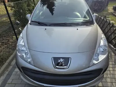 Gebraucht Peugeot 207 88 PS (64 kW) 2007 Silber Kleinwagen