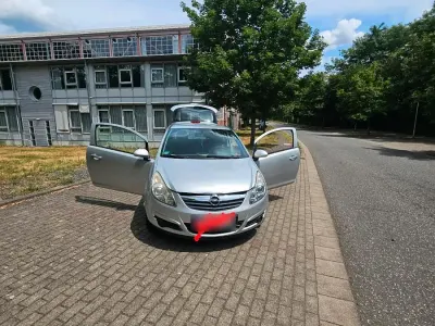 Gebraucht Opel Corsa 80 PS (58 kW) 2008 Silber Kleinwagen