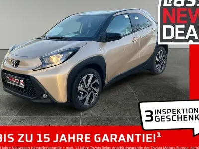 Neu Toyota Aygo X 72 PS (52 kW) 2025 Schwarz SUV