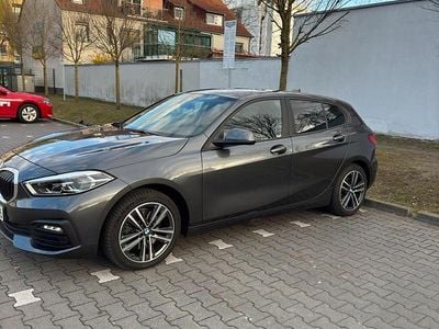Gebraucht BMW 118 Sport Line 140 PS (102 kW) 2021 Grau Kleinwagen