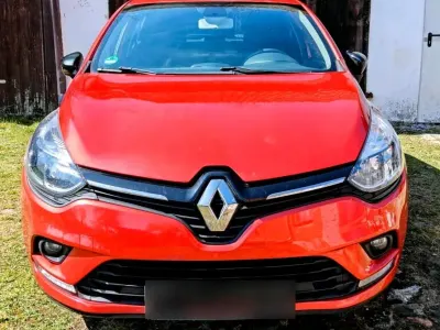 Gebraucht Renault Clio Intens 90 PS (66 kW) 2018 Rot Kleinwagen