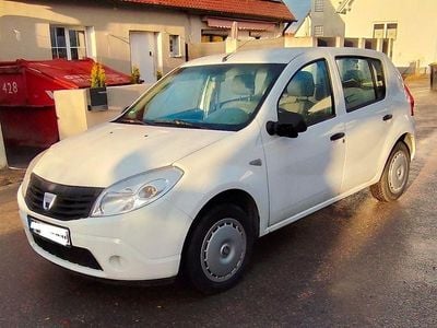 Gebraucht Dacia Sandero 75 PS (55 kW) 2009 Weiß Limousine