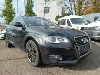 Gebraucht Audi A3 Attraction 105 PS (77 kW) 2010 Phantomschwarz Kleinwagen