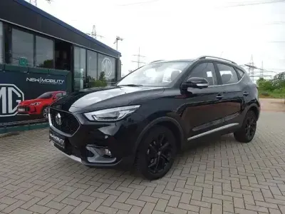 Käytetty MG ZS Luxury 111 HP (81 kW) 2024 Musta Katumaasturi