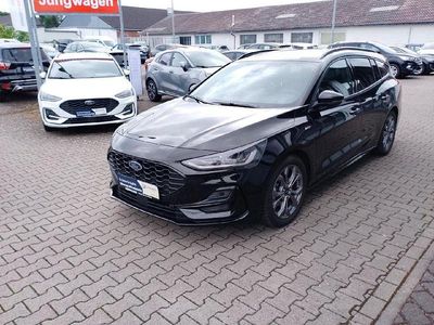 Schwarz Gebraucht 2024 Ford Focus ST-Line Limousine | 23.695 € (Fairer Preis)