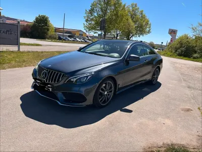 Gebraucht Mercedes E350 306 PS (225 kW) 2026 Grau Limousine