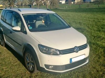 VW Touran Cross