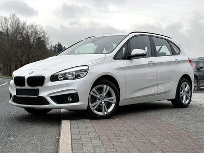 Gebraucht BMW 216 Active Tourer Advantage 116 PS (85 kW) 2016 Mineralweiss metallic Van / Kleinbus