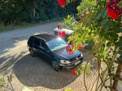 Gebraucht VW Golf VII Join 116 PS (85 kW) 2018 Schwarz Kombi