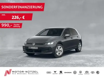 Gebraucht VW Golf VIII Life 116 PS (85 kW) 2024 Grau Limousine