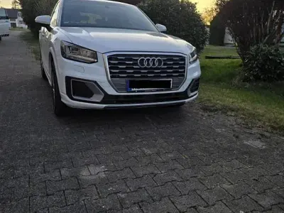 Gebraucht Audi Q2 Sport 116 PS (85 kW) 2019 Weiß SUV