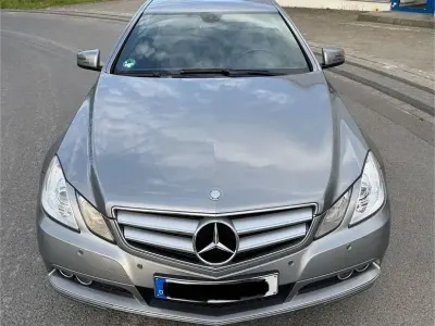 Second-hand Mercedes E200