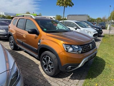 Usata Dacia Duster Prestige 125 CV (91 kW) 2018 Arancione SUV