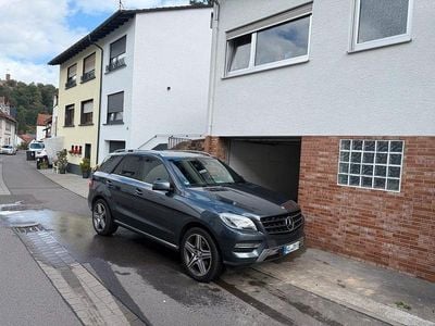 Gebraucht Mercedes ML350 258 PS (189 kW) 2015 Grau SUV