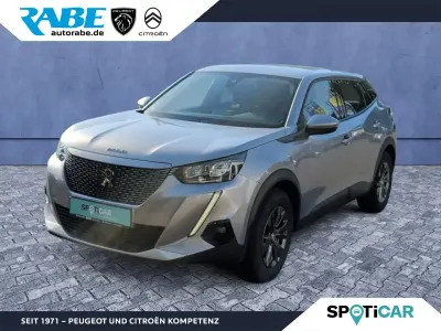Gebraucht Peugeot e-2008 Active 100 kW (136 PS) 2021 Silber SUV