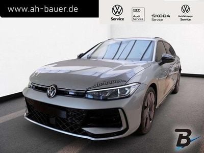 Silber Gebraucht 2024 VW Passat R-line Kombi | 37.740 € (Teuer)