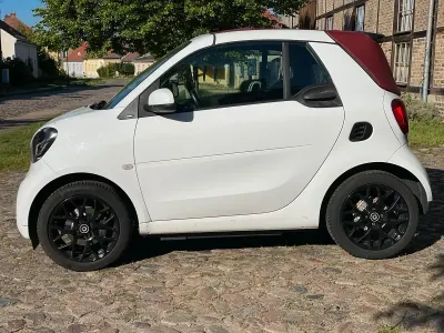 Gebraucht Smart ForTwo Cabrio Prime 90 PS (66 kW) 2017 Weiß Cabrio