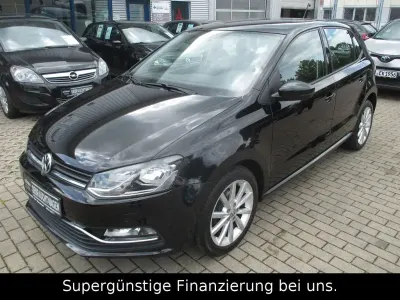 Gebraucht VW Polo Comfortline 90 PS (66 kW) 2015 Black magic Limousine