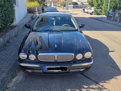 Jaguar XJ8