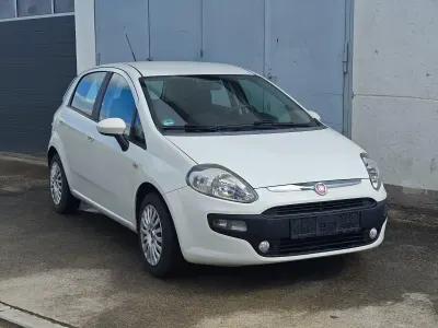 Gebraucht Fiat Punto Evo Dynamic 77 PS (56 kW) 2010 Weiß Kleinwagen