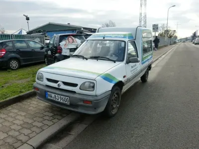 Gebraucht Renault Rapid 54 PS (39 kW) 1997 Weiß Kombi