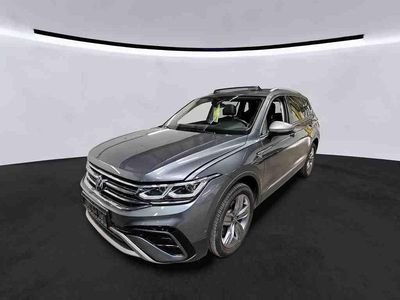 Gebraucht VW Tiguan Allspace Elegance 190 PS (139 kW) 2023 Platinum gray metallic SUV
