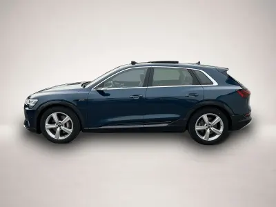 Gebraucht Audi e-tron Advanced Plus 230 kW (313 PS) 2022 Blau SUV