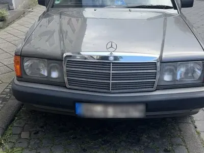 Gebraucht Mercedes 190 160 PS (117 kW) 1989 Grau Limousine