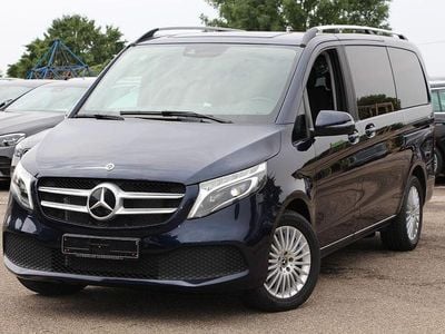 Mercedes V220