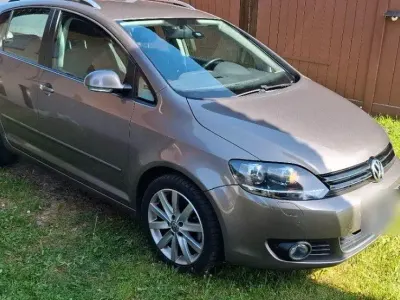 Gebraucht VW Golf Plus Cross Highline 160 PS (117 kW) 2011 Braun Van / Kleinbus