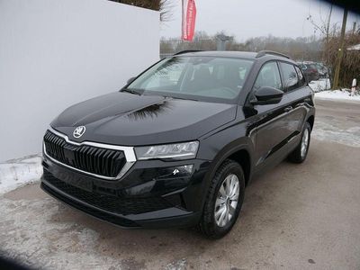Neu Skoda Karoq Selection 150 PS (110 kW) 2026 Blackmagic perleffekt SUV