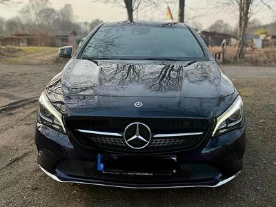 Second-hand Mercedes CLA220 177 CP (130 kW) 2018 Albastru Berlinǎ